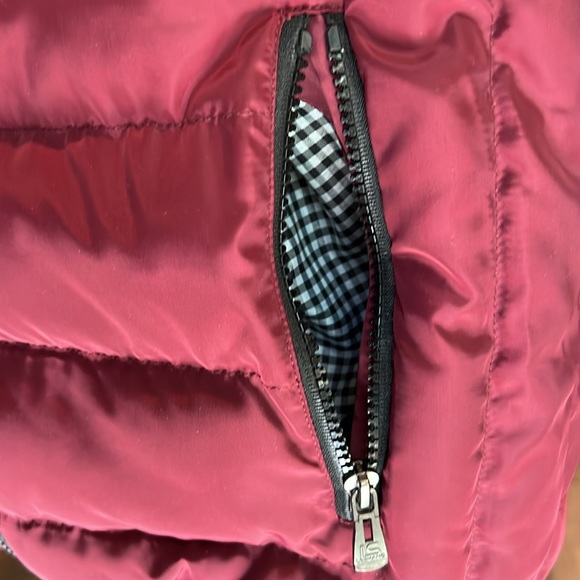 Sleeveless Vest | Large (feels like a Medium) | Unisex | Maroon - Picture 3 of 12